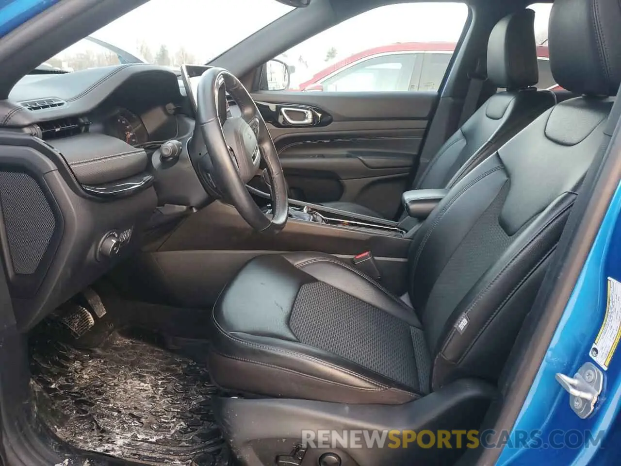 7 Photograph of a damaged car 3C4NJDBB2NT185753 JEEP COMPASS 2022