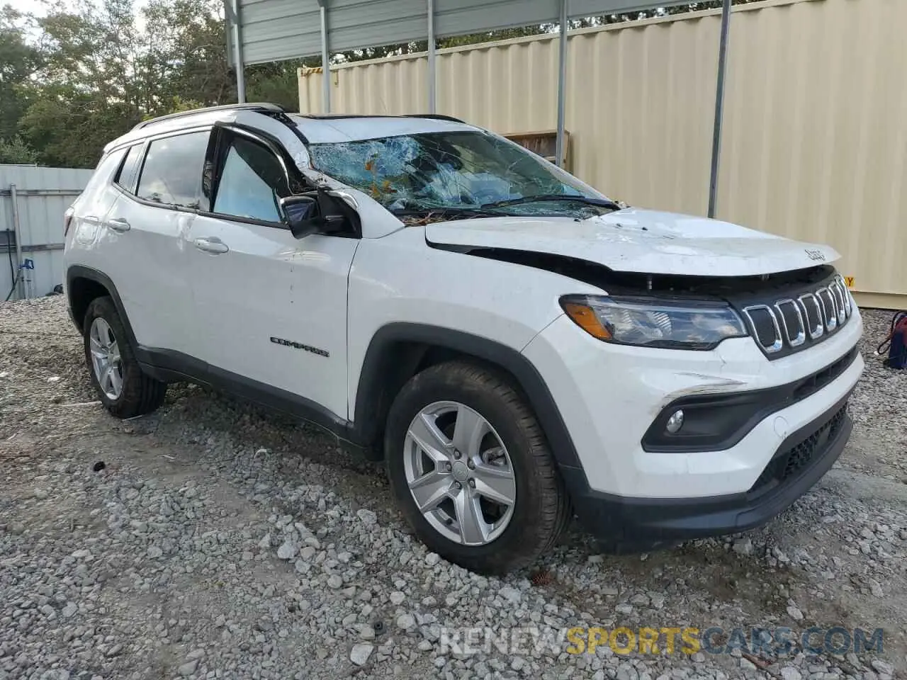 4 Photograph of a damaged car 3C4NJDBB2NT207685 JEEP COMPASS 2022