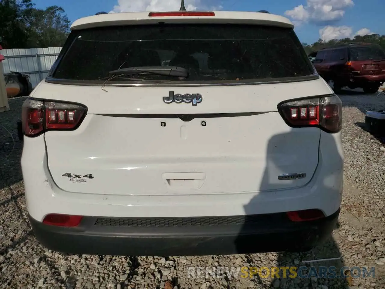 6 Photograph of a damaged car 3C4NJDBB2NT207685 JEEP COMPASS 2022