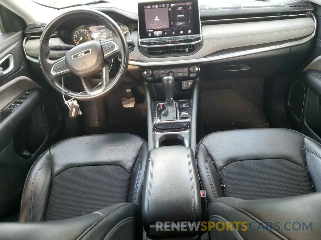 8 Photograph of a damaged car 3C4NJDBB2NT207685 JEEP COMPASS 2022
