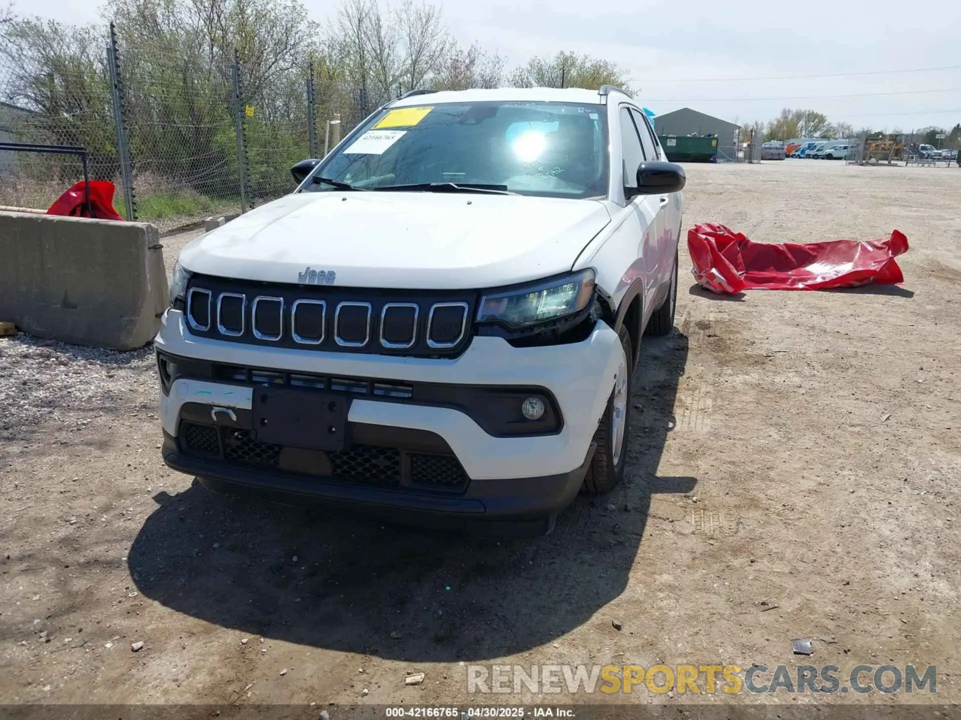 13 Photograph of a damaged car 3C4NJDBB3NT156973 JEEP COMPASS 2022