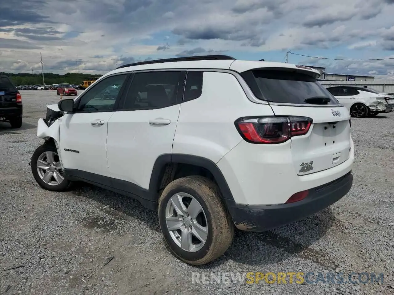 2 Photograph of a damaged car 3C4NJDBB3NT158254 JEEP COMPASS 2022
