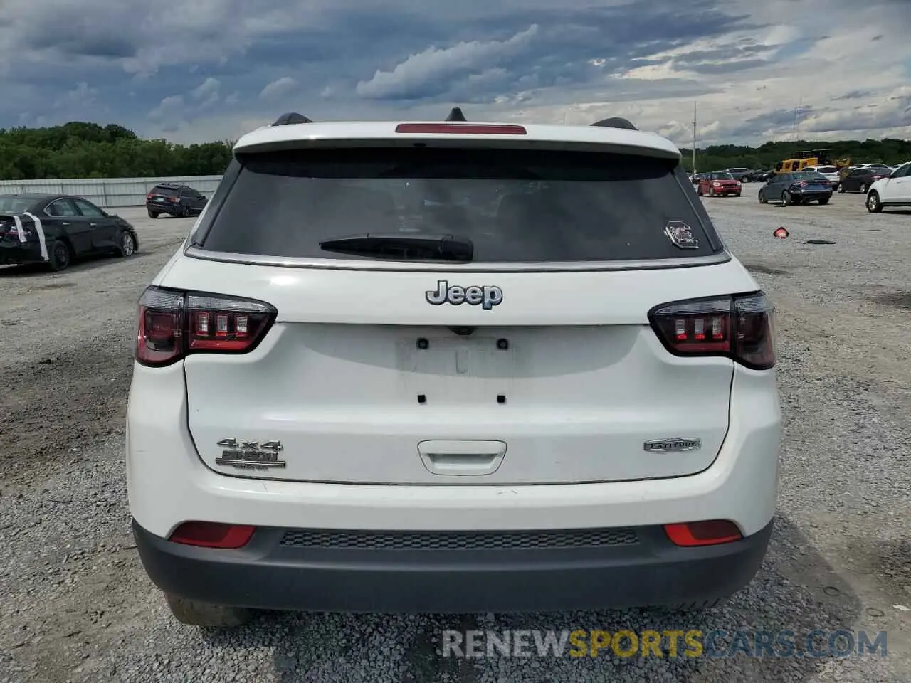 6 Photograph of a damaged car 3C4NJDBB3NT158254 JEEP COMPASS 2022