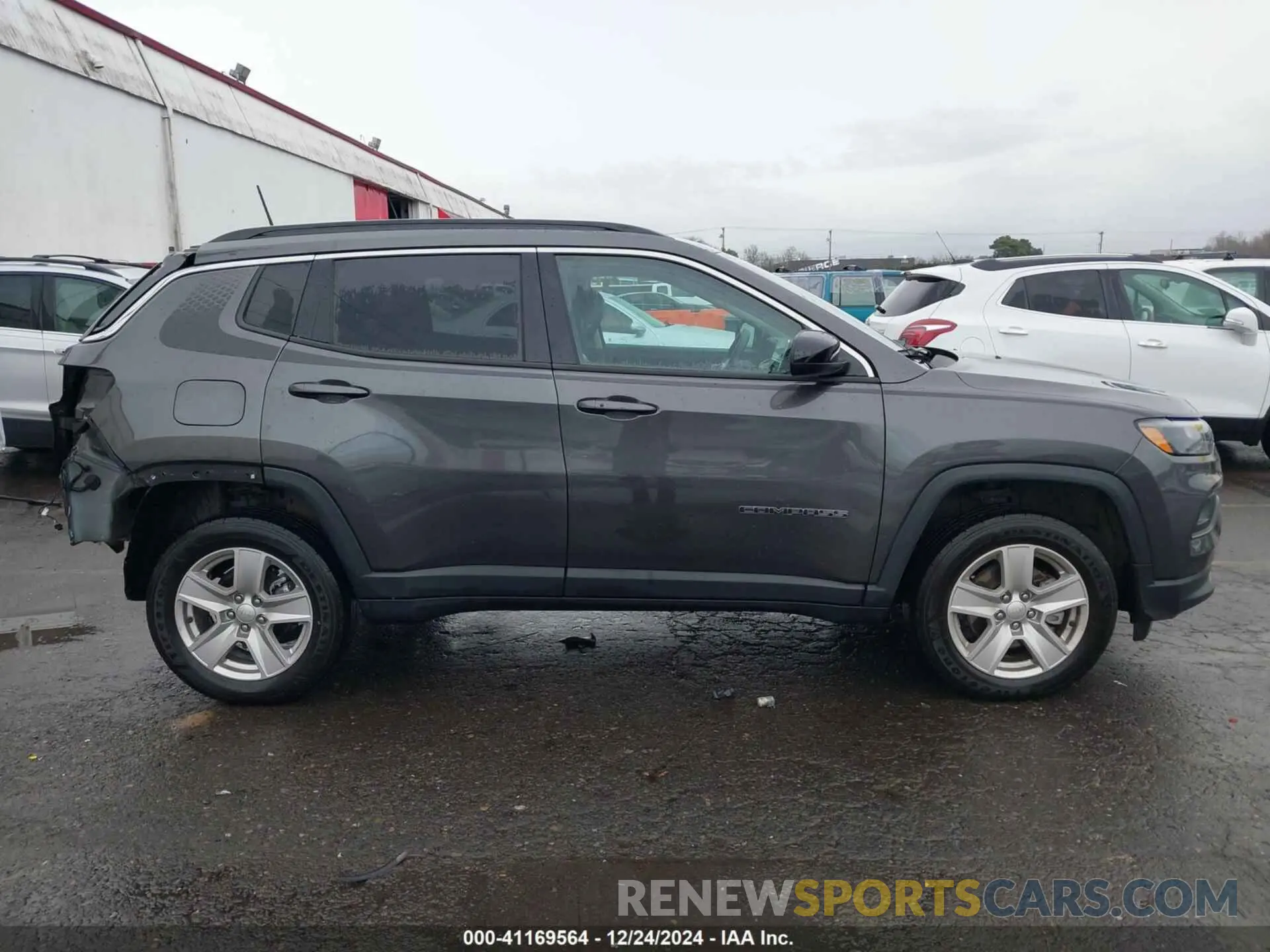 14 Photograph of a damaged car 3C4NJDBB3NT211986 JEEP COMPASS 2022