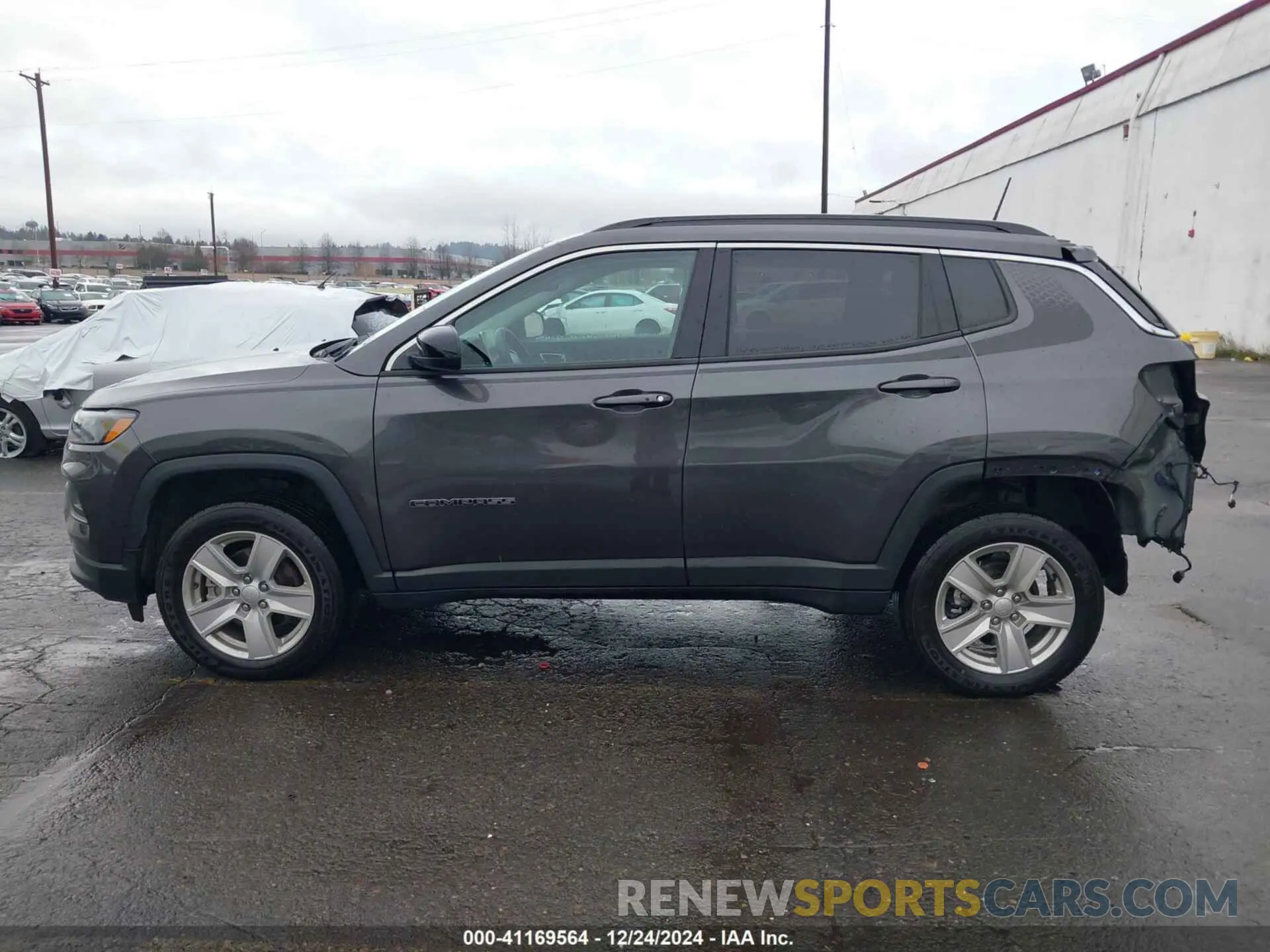 15 Photograph of a damaged car 3C4NJDBB3NT211986 JEEP COMPASS 2022