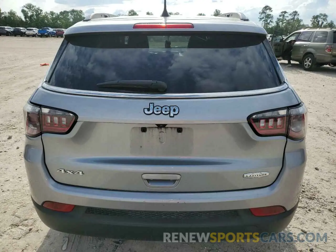 6 Photograph of a damaged car 3C4NJDBB5NT178960 JEEP COMPASS 2022