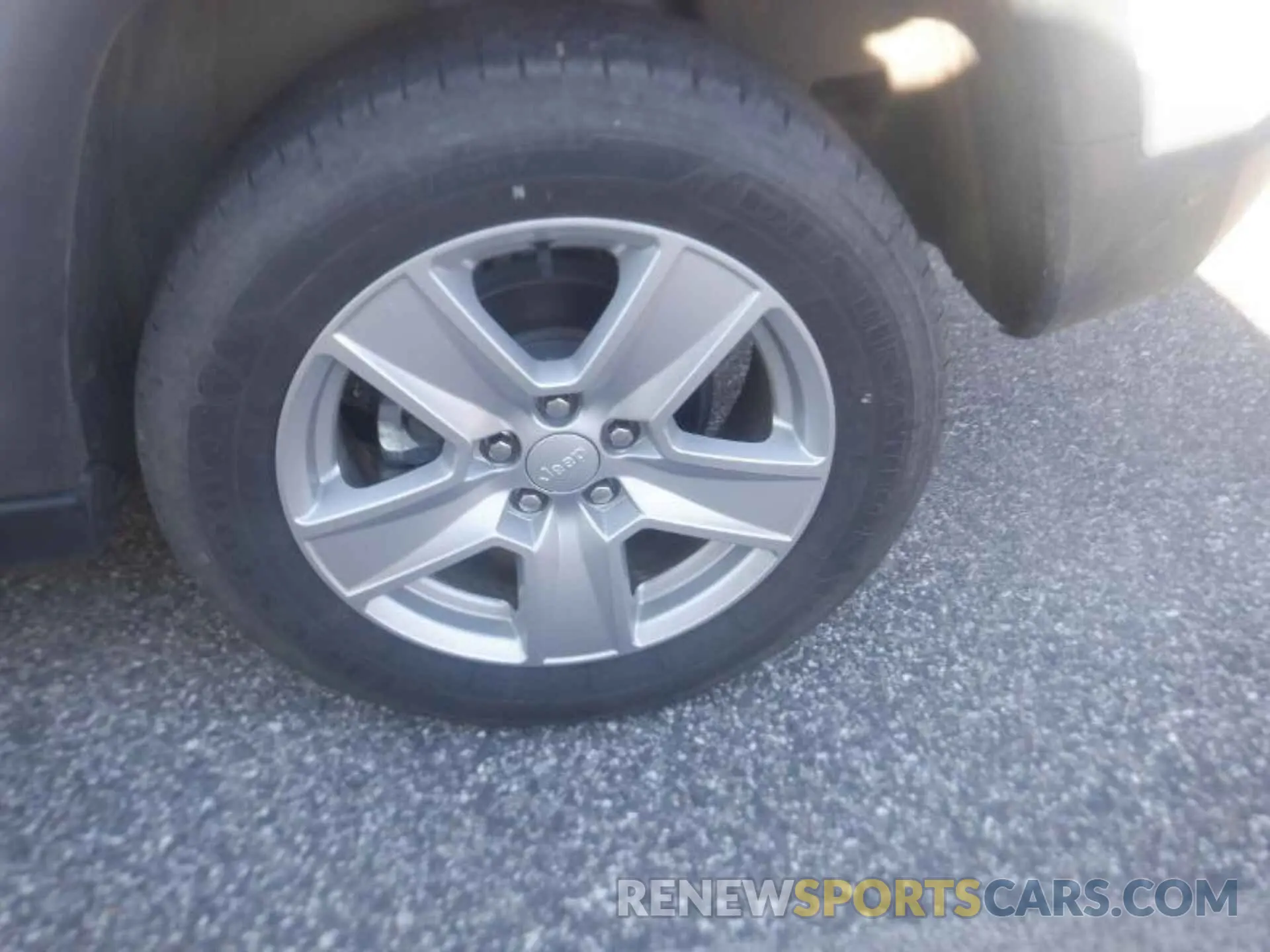 3 Фотография поврежденного автомобиля 3C4NJDBB5NT205915 JEEP COMPASS 2022