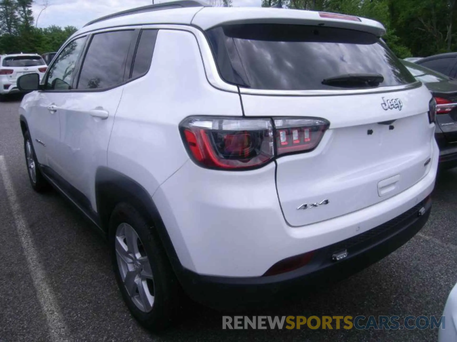 9 Фотография поврежденного автомобиля 3C4NJDBB5NT205915 JEEP COMPASS 2022