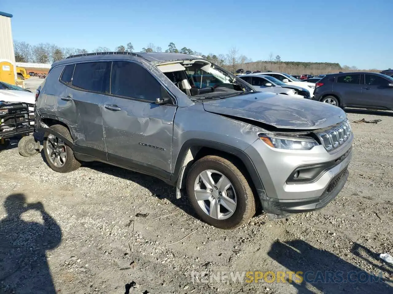 4 Фотография поврежденного автомобиля 3C4NJDBB5NT216221 JEEP COMPASS 2022