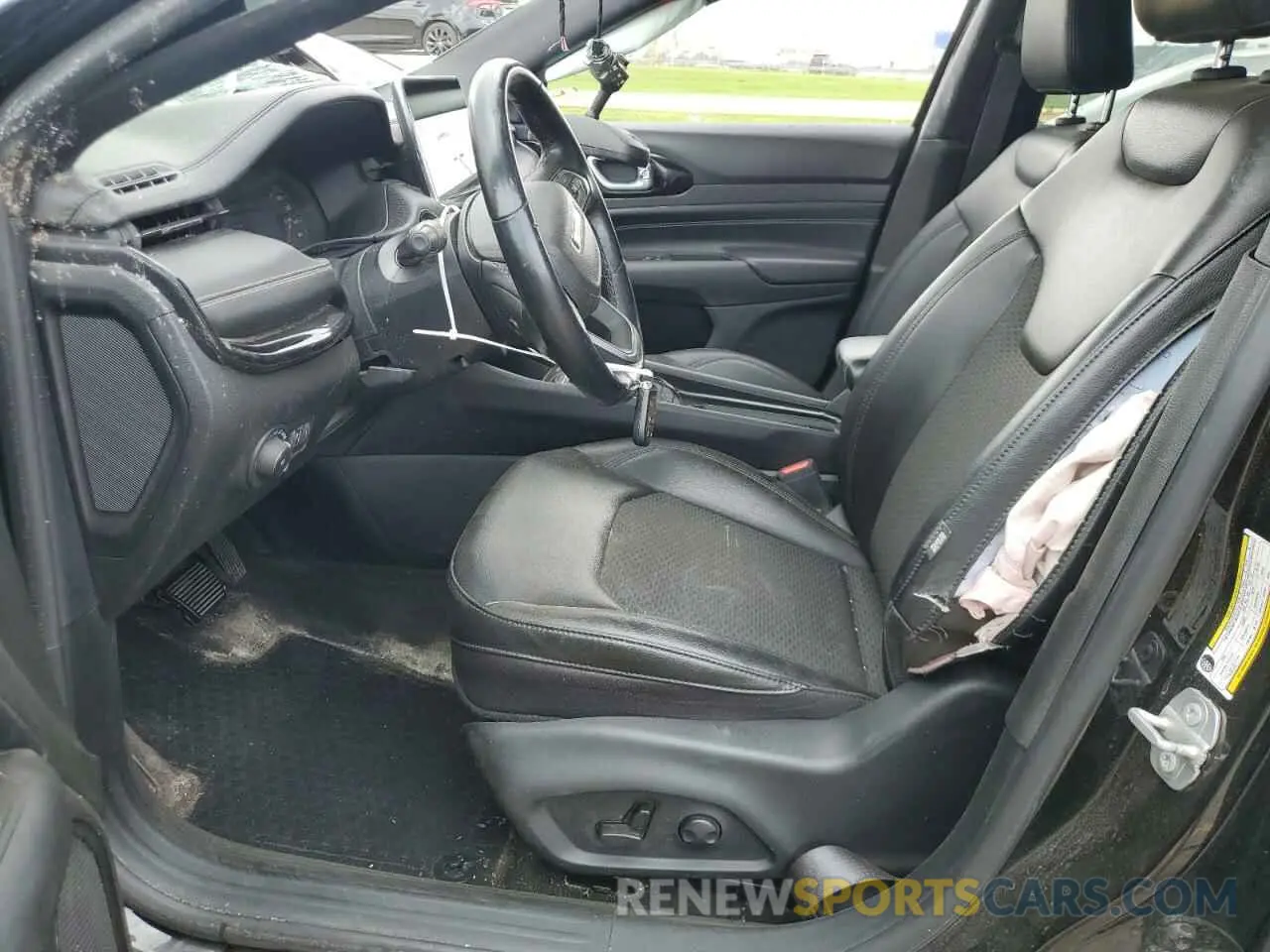 7 Photograph of a damaged car 3C4NJDBB6NT182287 JEEP COMPASS 2022