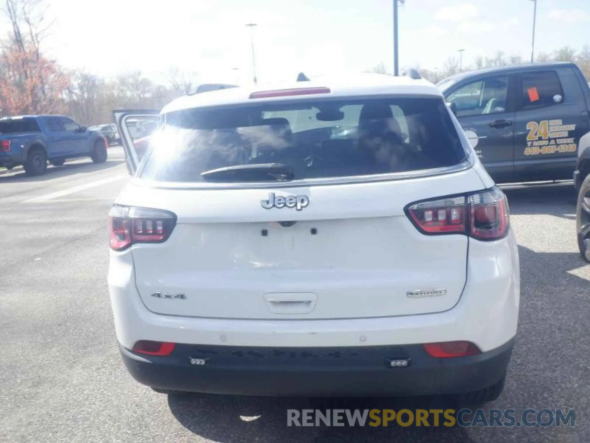 15 Photograph of a damaged car 3C4NJDBB6NT205910 JEEP COMPASS 2022