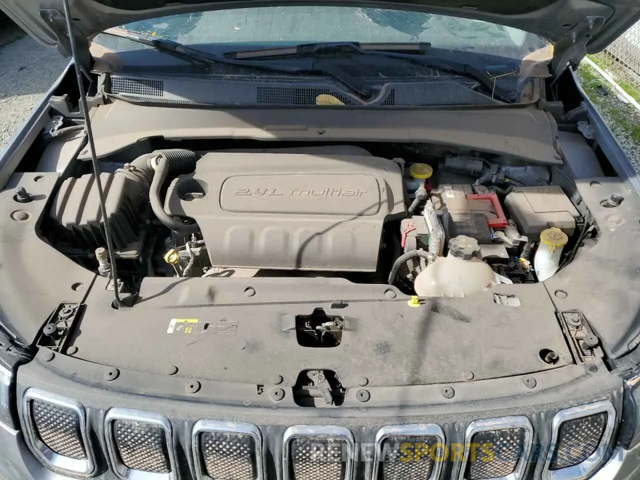12 Photograph of a damaged car 3C4NJDBB7NT209884 JEEP COMPASS 2022