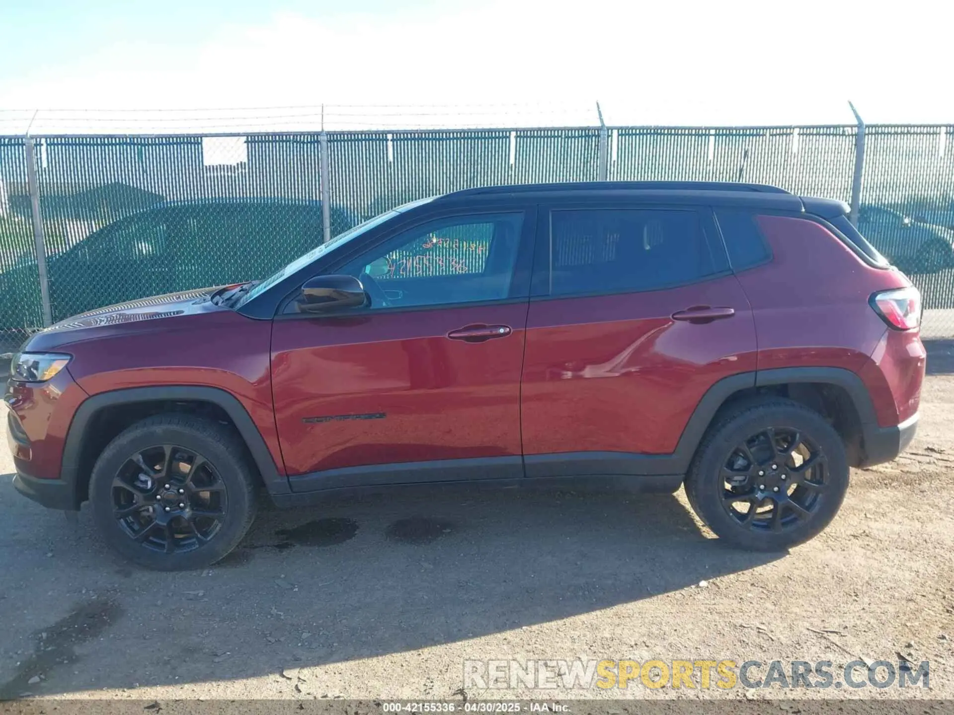 14 Photograph of a damaged car 3C4NJDBB8NT184607 JEEP COMPASS 2022