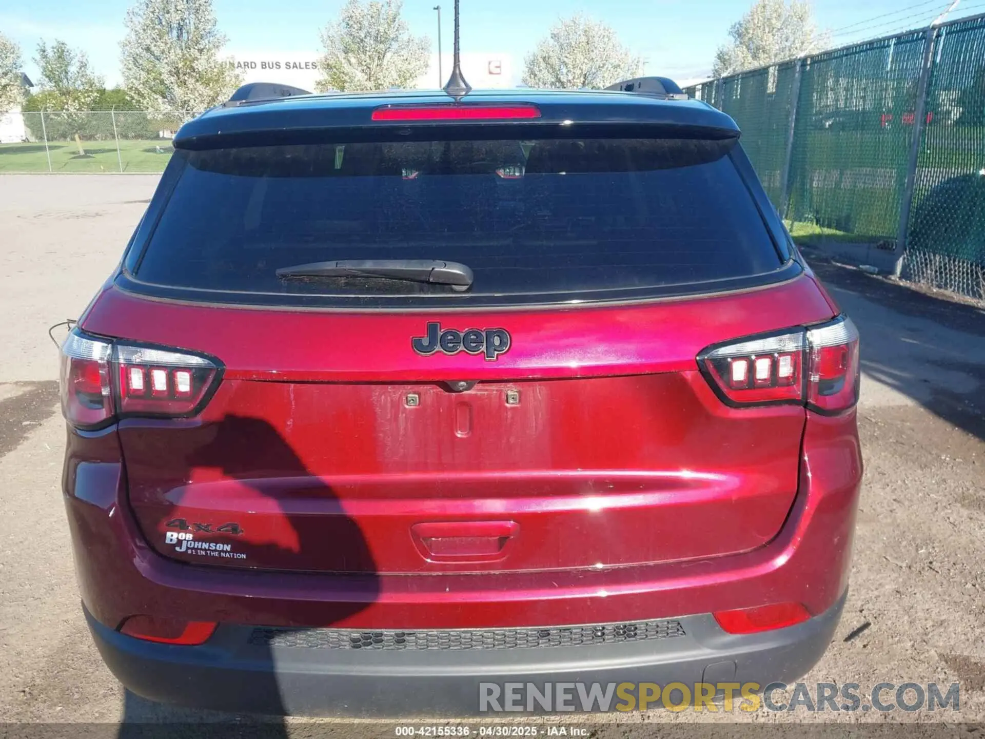 16 Photograph of a damaged car 3C4NJDBB8NT184607 JEEP COMPASS 2022