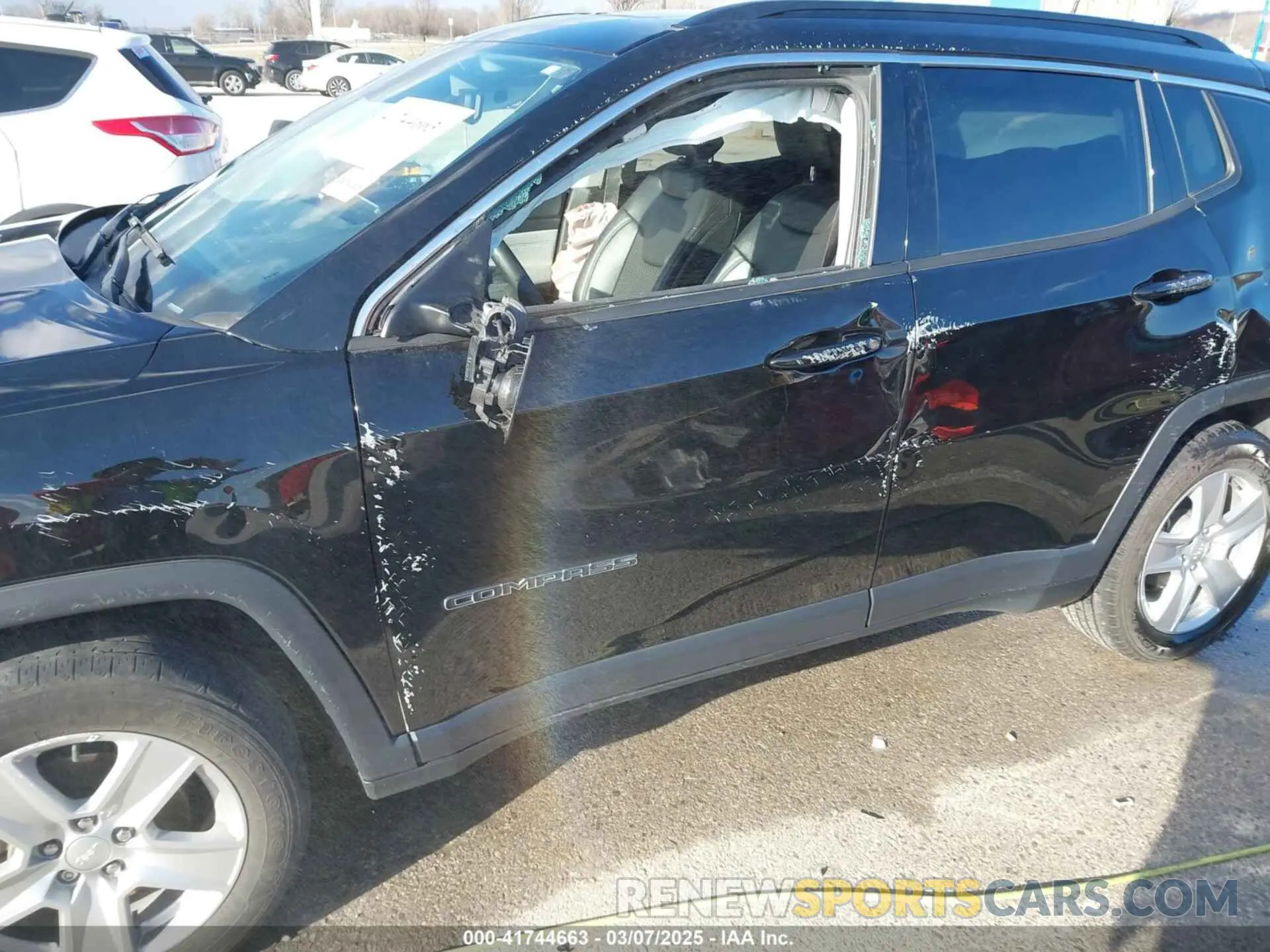 6 Photograph of a damaged car 3C4NJDBB9NT210065 JEEP COMPASS 2022