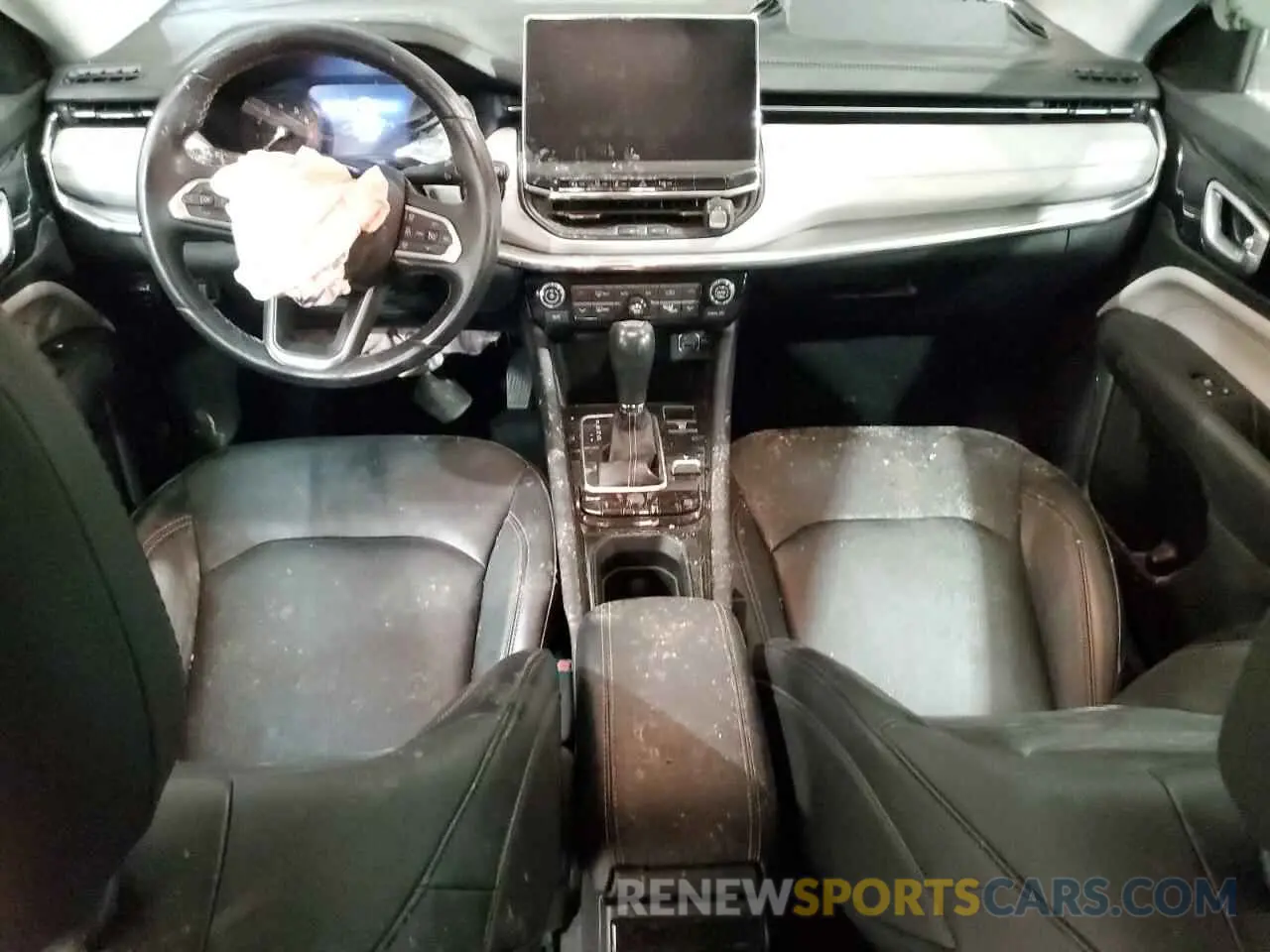 8 Photograph of a damaged car 3C4NJDCB0NT103601 JEEP COMPASS 2022
