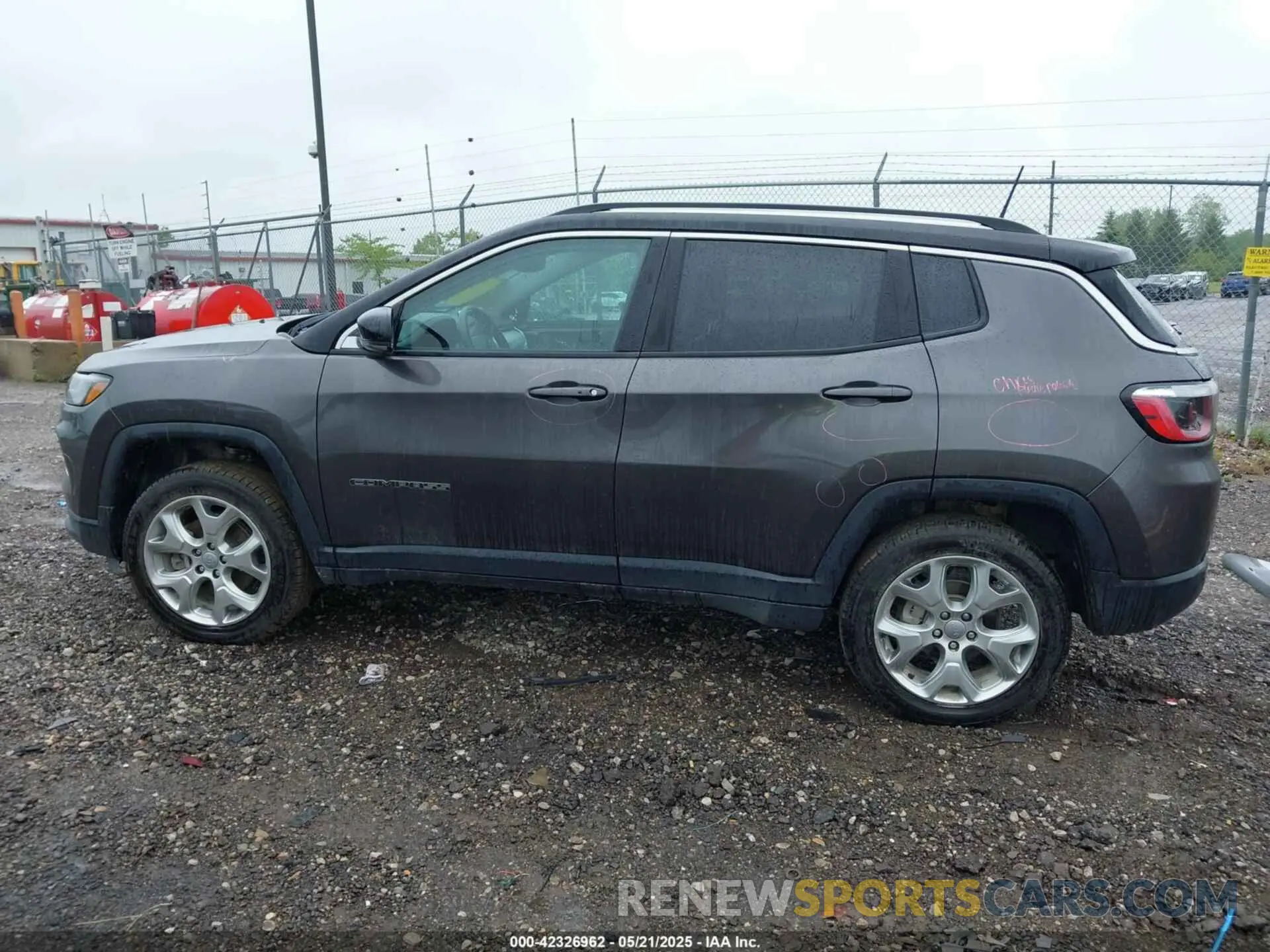 15 Photograph of a damaged car 3C4NJDCB0NT132239 JEEP COMPASS 2022