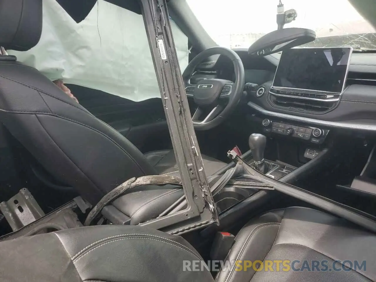 7 Photograph of a damaged car 3C4NJDCB0NT178556 JEEP COMPASS 2022
