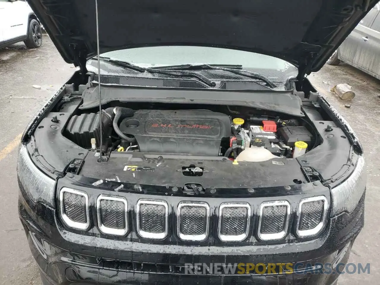 11 Photograph of a damaged car 3C4NJDCB0NT186172 JEEP COMPASS 2022