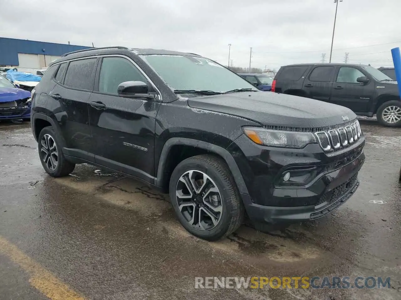 4 Photograph of a damaged car 3C4NJDCB0NT186172 JEEP COMPASS 2022