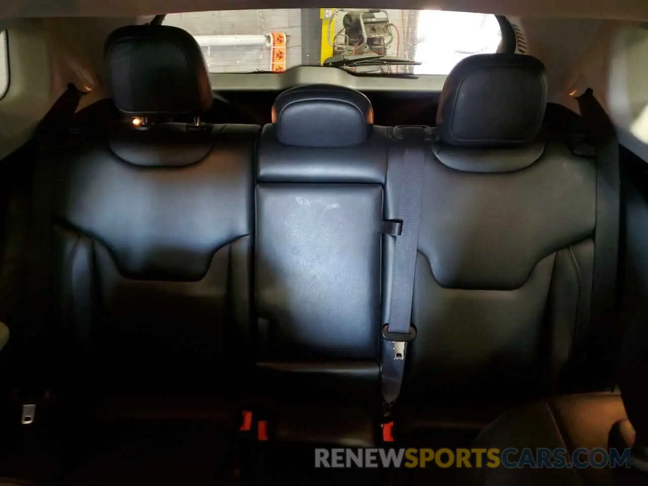 10 Photograph of a damaged car 3C4NJDCB1NT226128 JEEP COMPASS 2022
