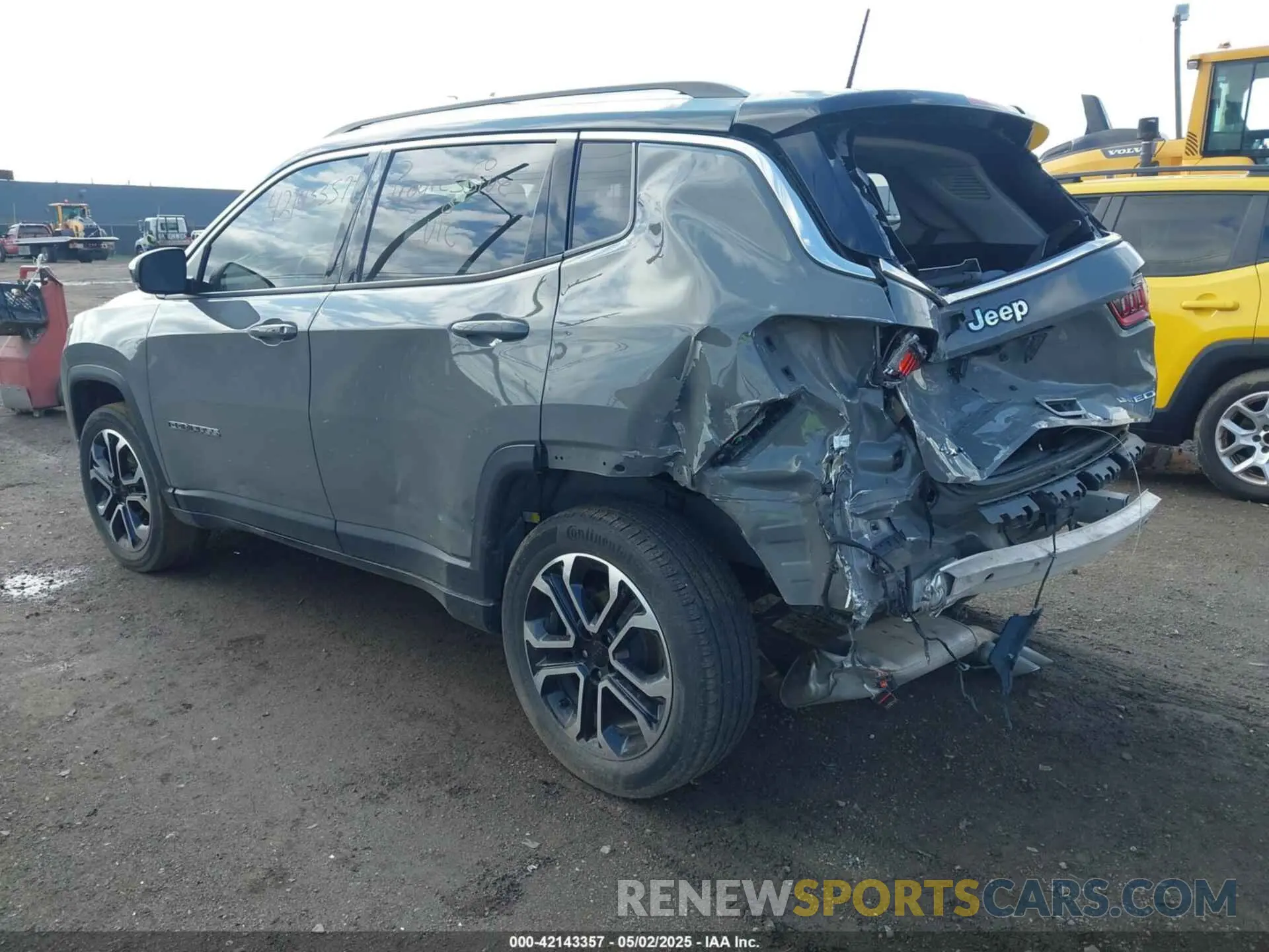 3 Photograph of a damaged car 3C4NJDCB3NT145518 JEEP COMPASS 2022