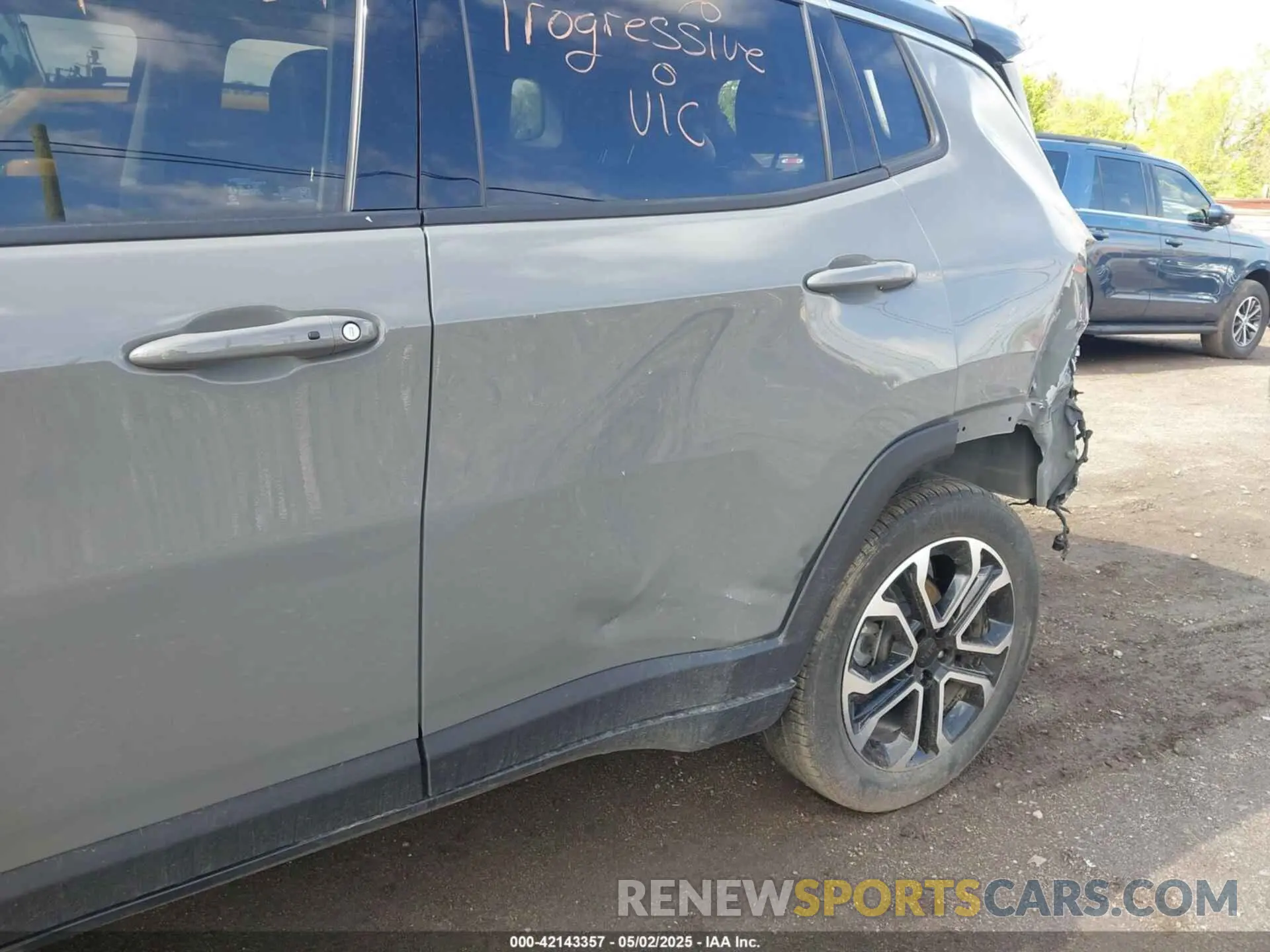 6 Photograph of a damaged car 3C4NJDCB3NT145518 JEEP COMPASS 2022