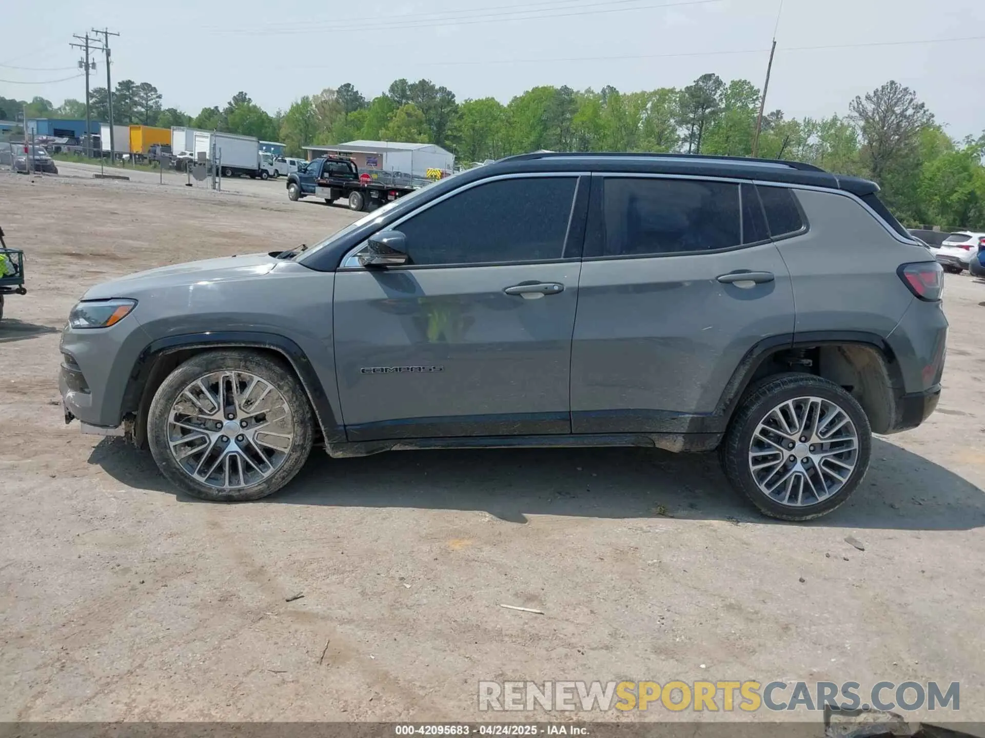 14 Photograph of a damaged car 3C4NJDCB4NT158729 JEEP COMPASS 2022
