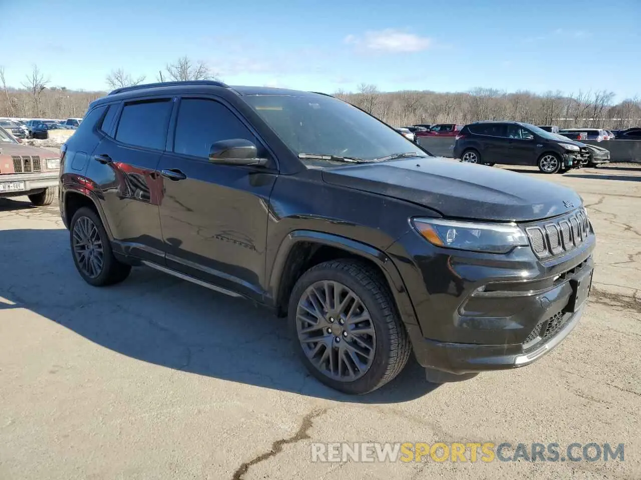 4 Photograph of a damaged car 3C4NJDCB5NT156889 JEEP COMPASS 2022