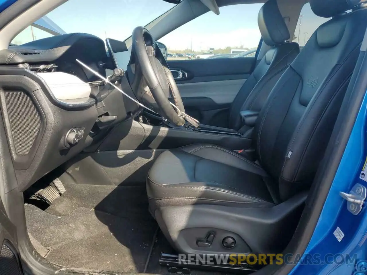 7 Photograph of a damaged car 3C4NJDCB6NT102209 JEEP COMPASS 2022
