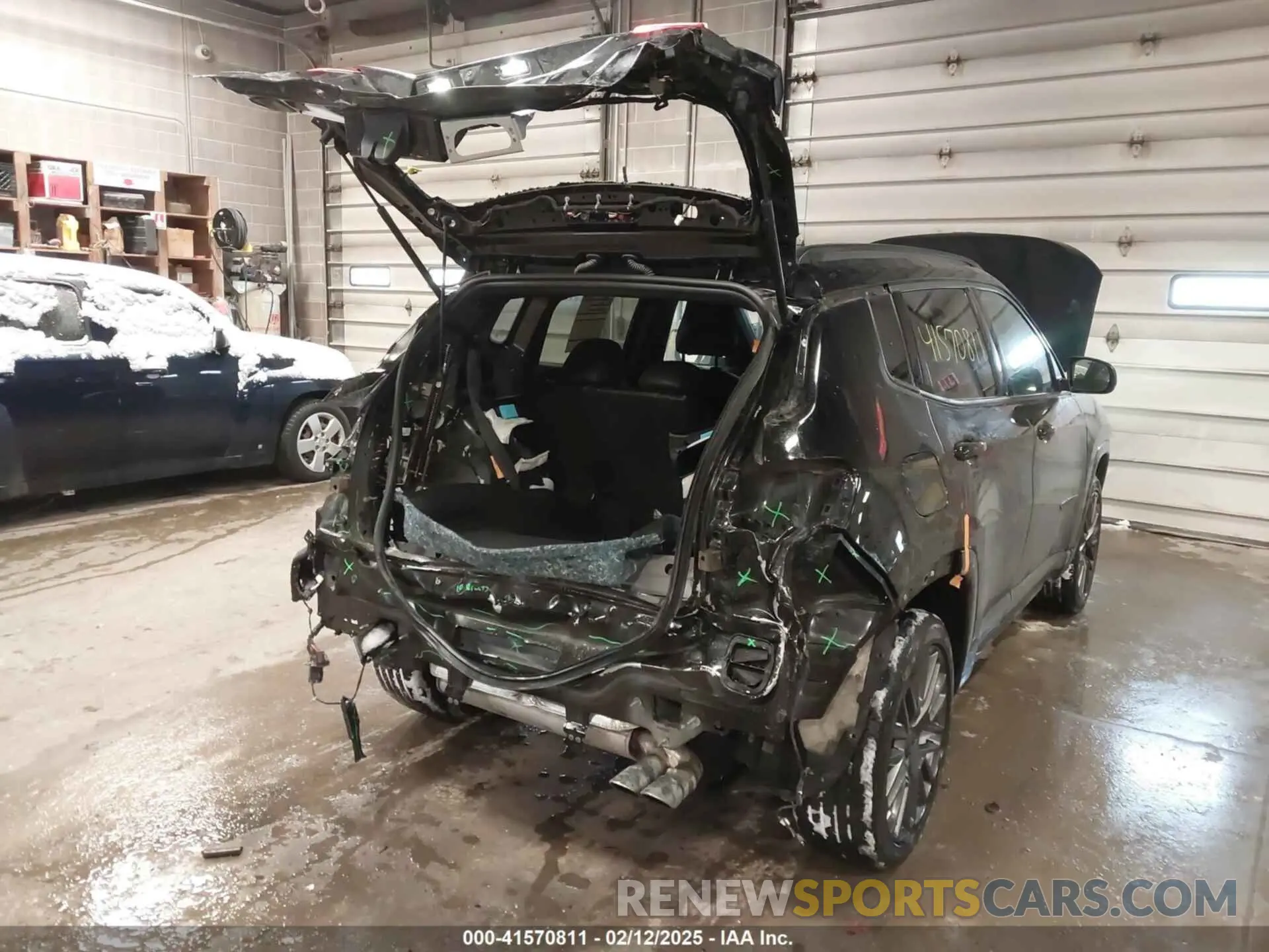 6 Photograph of a damaged car 3C4NJDCB7NT100453 JEEP COMPASS 2022