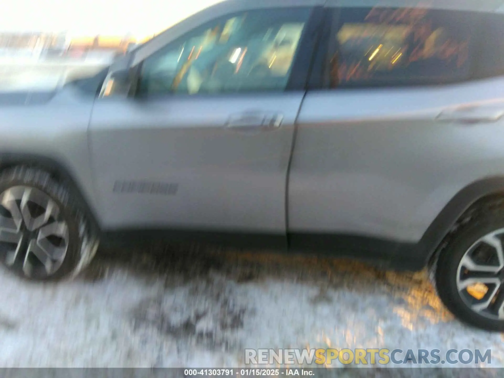 14 Фотография поврежденного автомобиля 3C4NJDCB7NT104499 JEEP COMPASS 2022