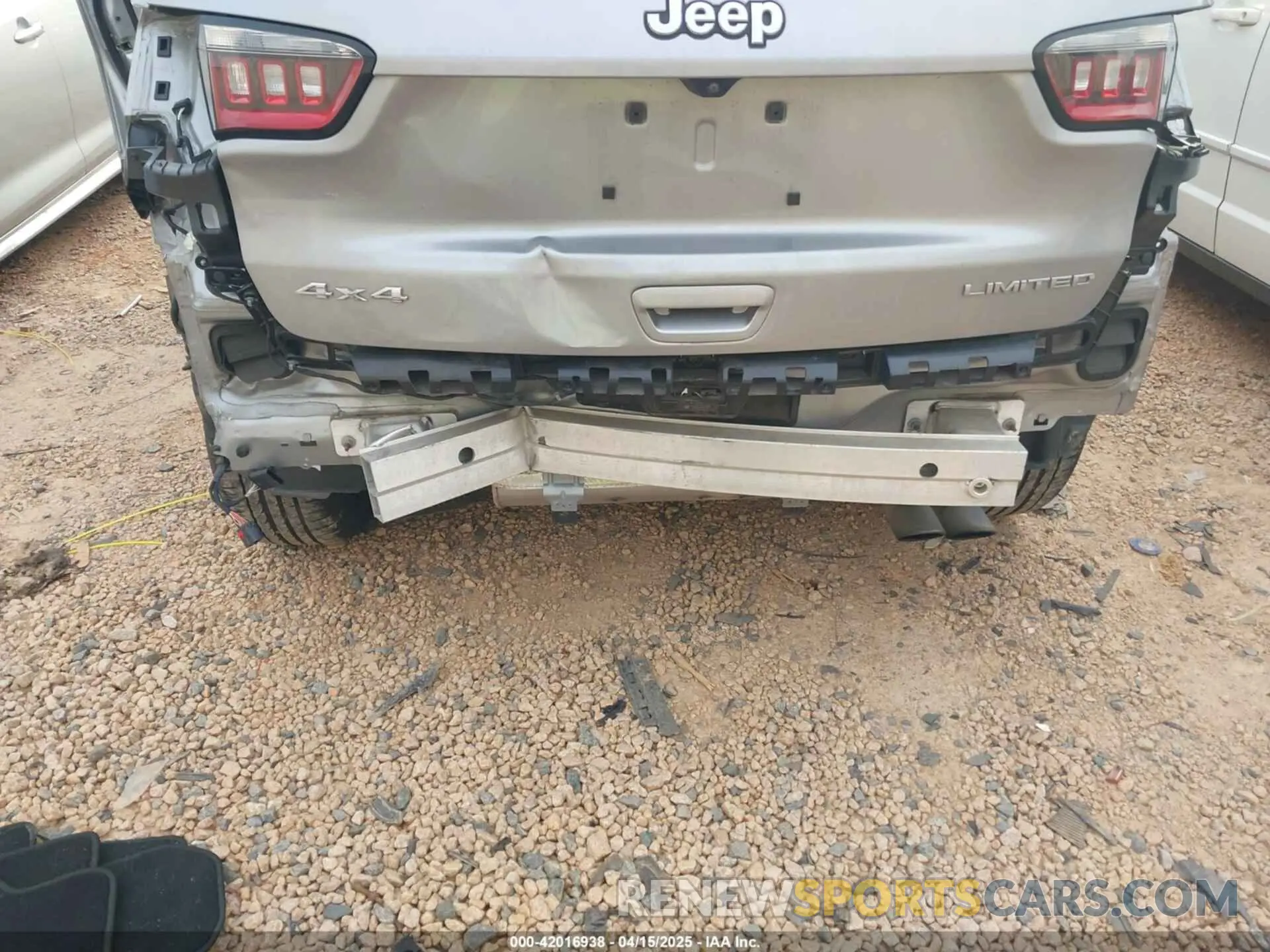 6 Photograph of a damaged car 3C4NJDCB7NT126888 JEEP COMPASS 2022