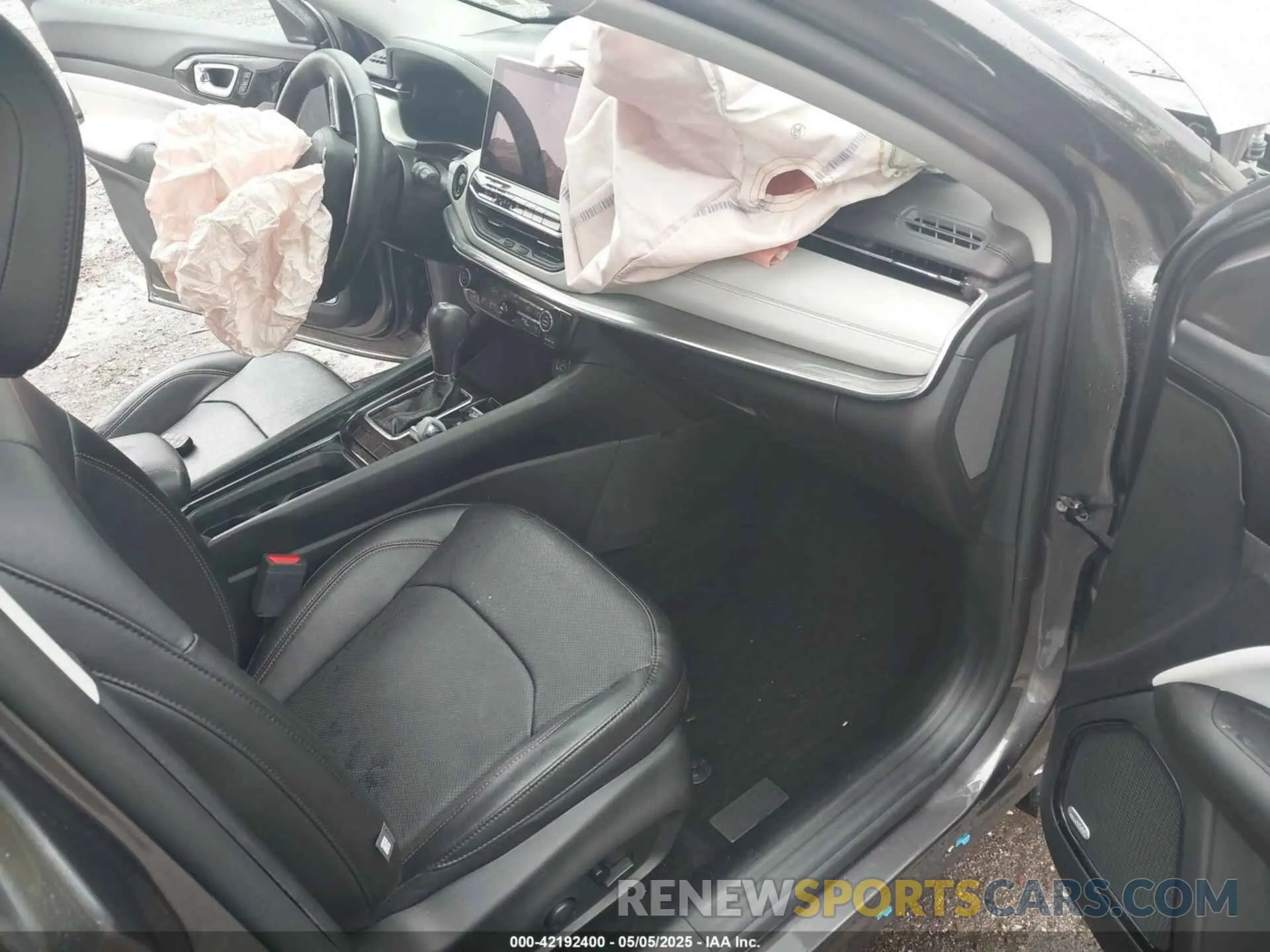 5 Photograph of a damaged car 3C4NJDCB7NT141939 JEEP COMPASS 2022