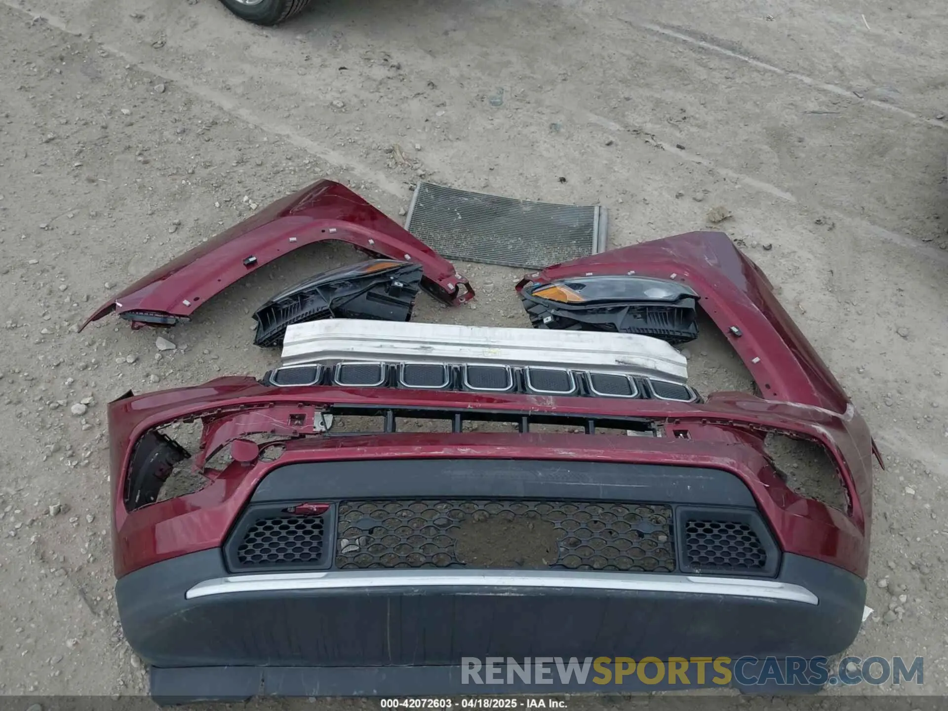 12 Photograph of a damaged car 3C4NJDCB8NT124275 JEEP COMPASS 2022