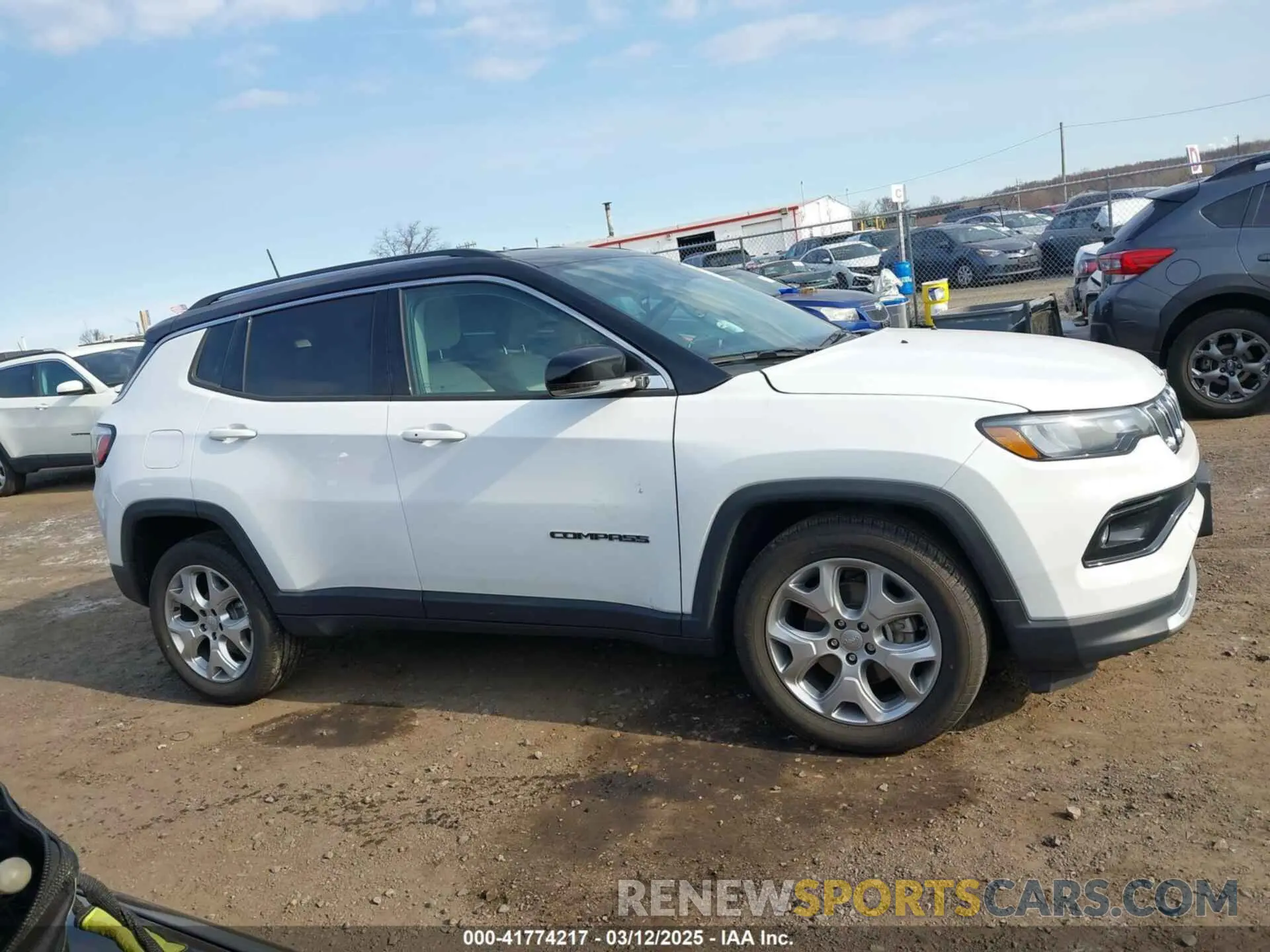 13 Photograph of a damaged car 3C4NJDCB9NT130392 JEEP COMPASS 2022