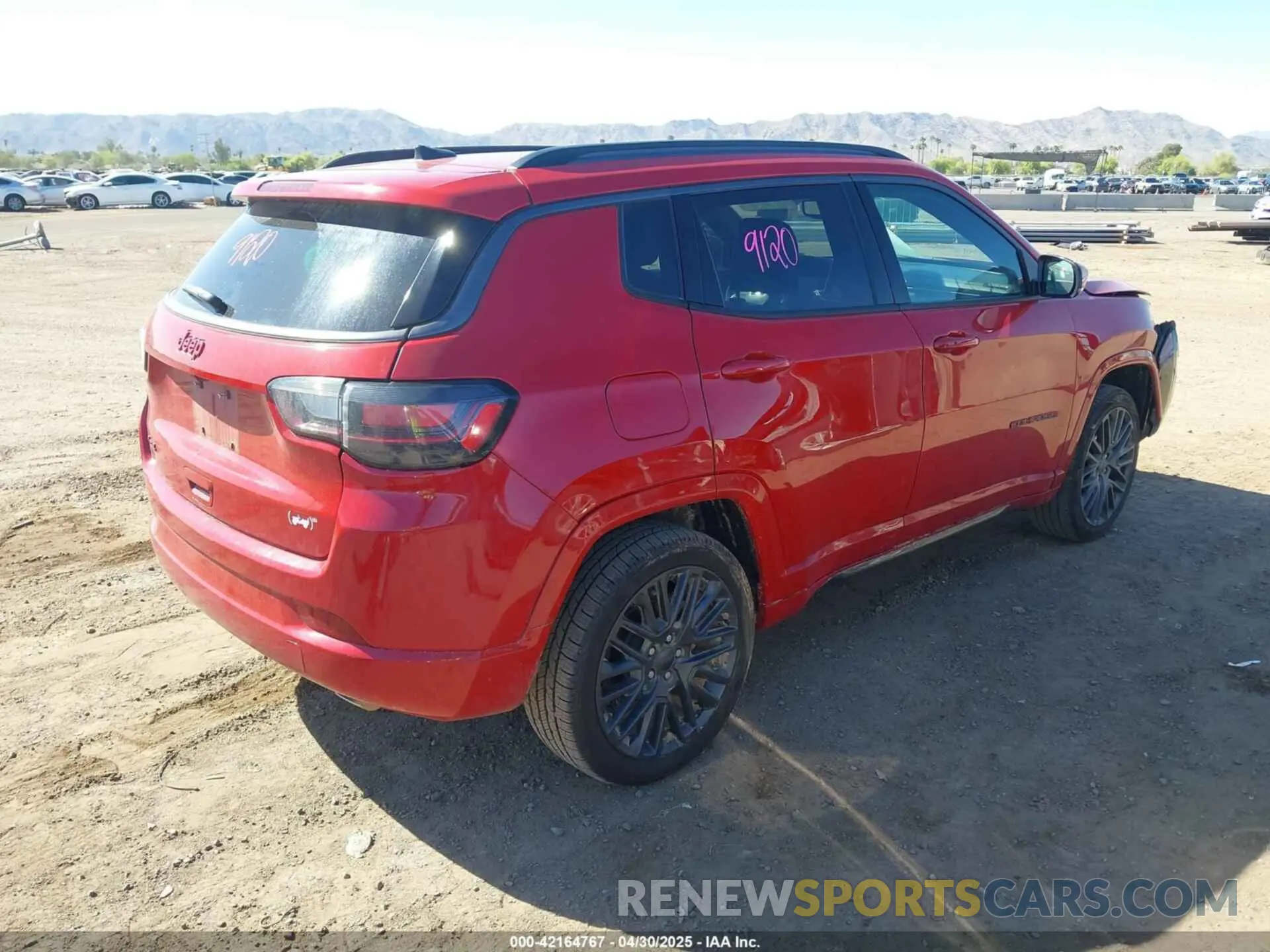 4 Photograph of a damaged car 3C4NJDCB9NT192035 JEEP COMPASS 2022