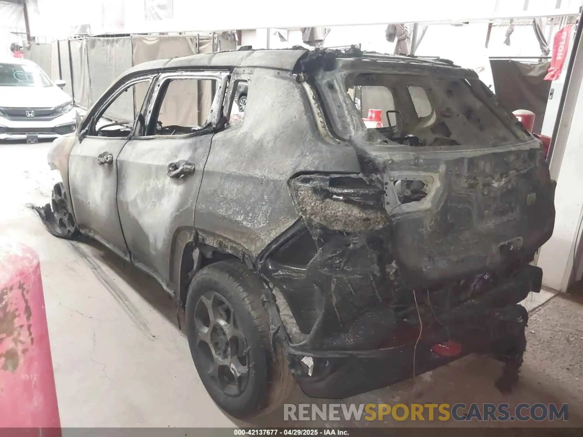 3 Photograph of a damaged car 3C4NJDDB2NT233782 JEEP COMPASS 2022