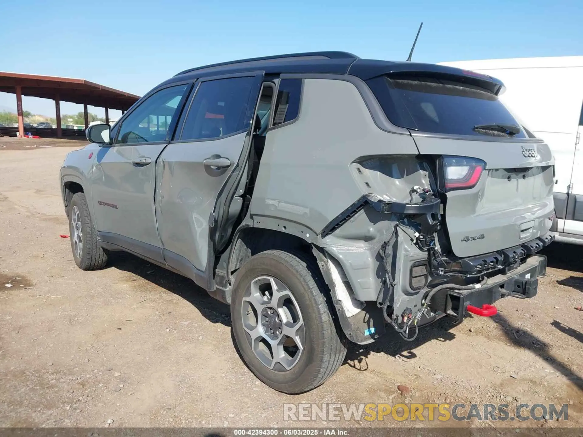 3 Photograph of a damaged car 3C4NJDDB3NT152290 JEEP COMPASS 2022