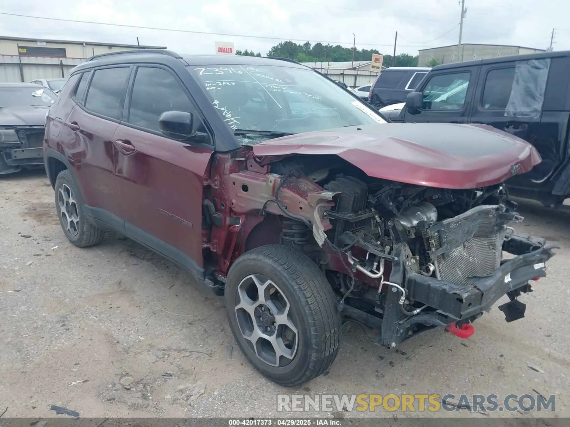1 Photograph of a damaged car 3C4NJDDB3NT203092 JEEP COMPASS 2022