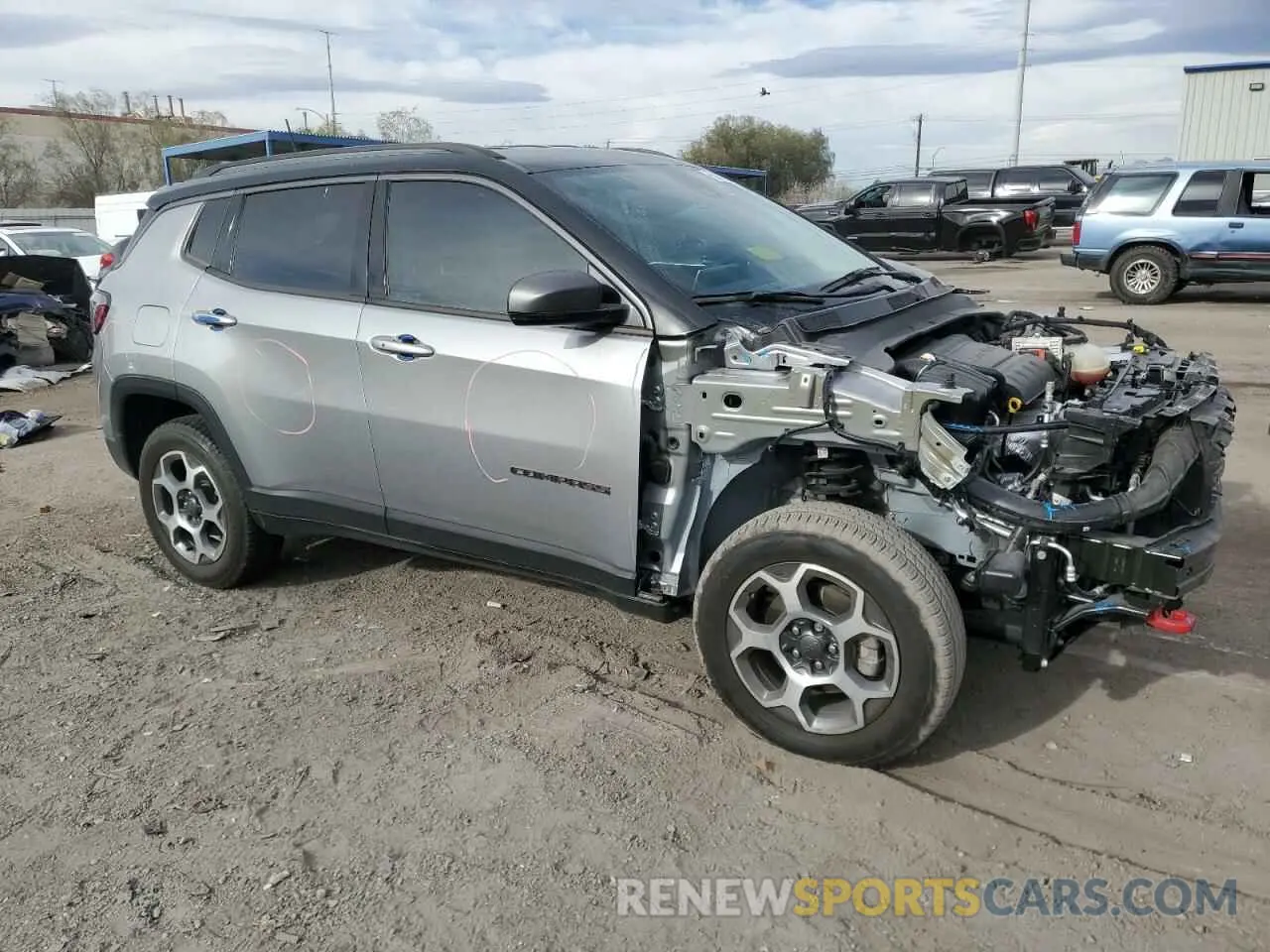 4 Photograph of a damaged car 3C4NJDDB7NT115212 JEEP COMPASS 2022