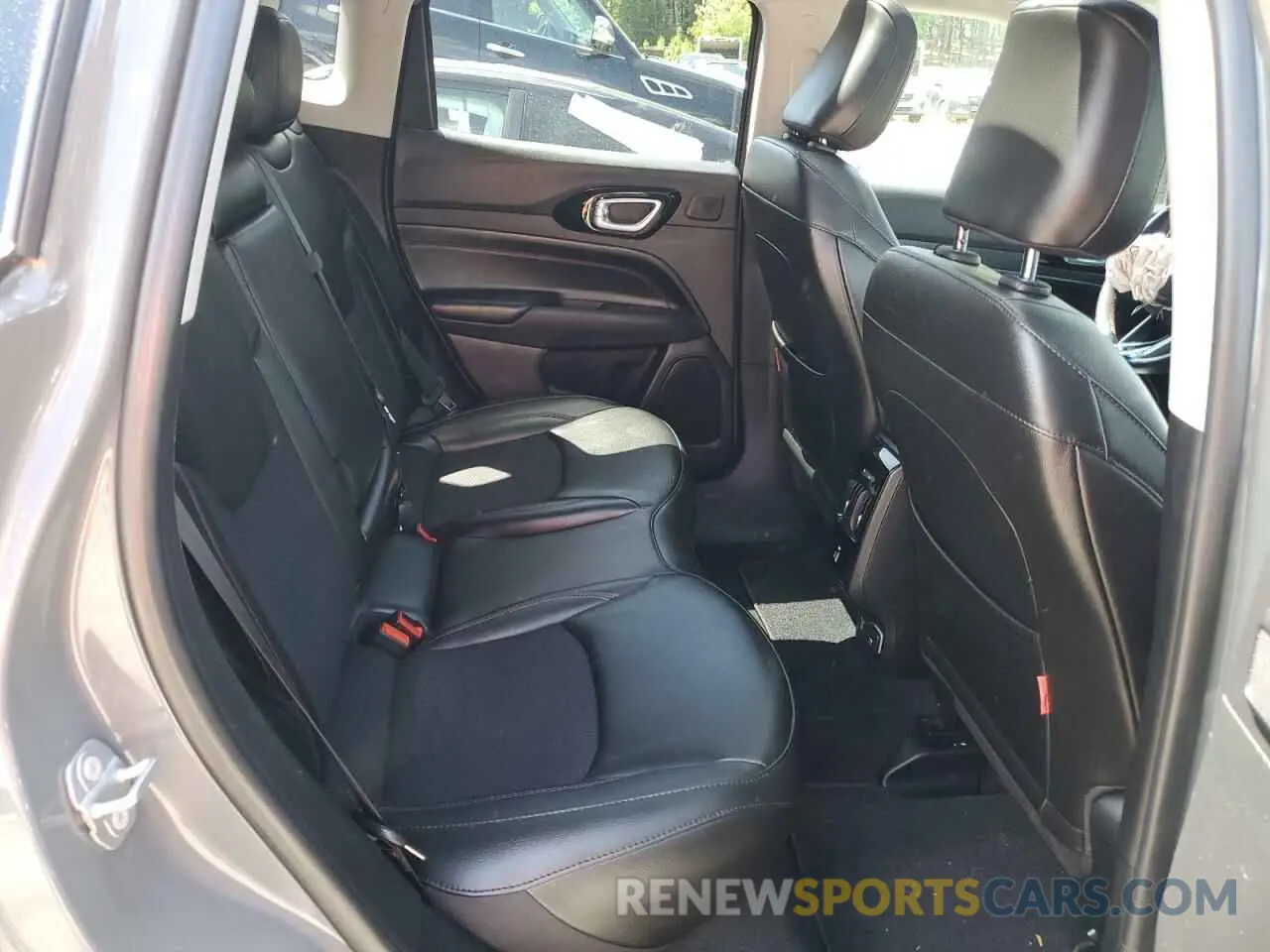 10 Photograph of a damaged car 3C4NJDDB7NT116361 JEEP COMPASS 2022