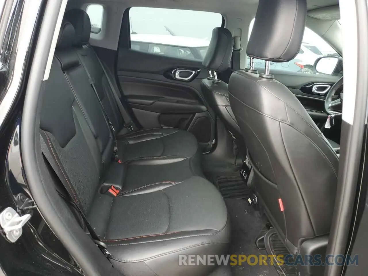 11 Photograph of a damaged car 3C4NJDDB7NT237259 JEEP COMPASS 2022