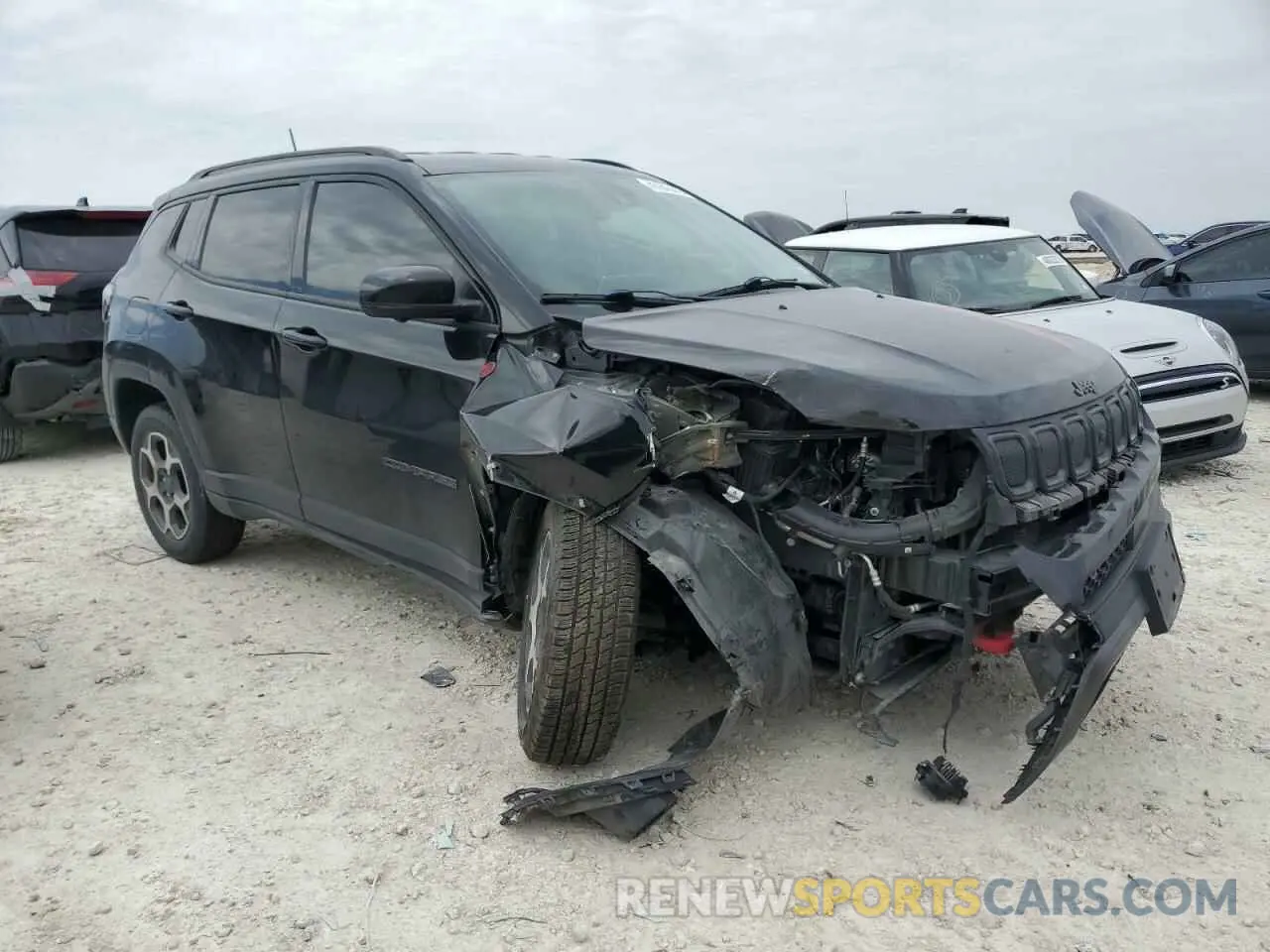 4 Photograph of a damaged car 3C4NJDDB7NT237259 JEEP COMPASS 2022