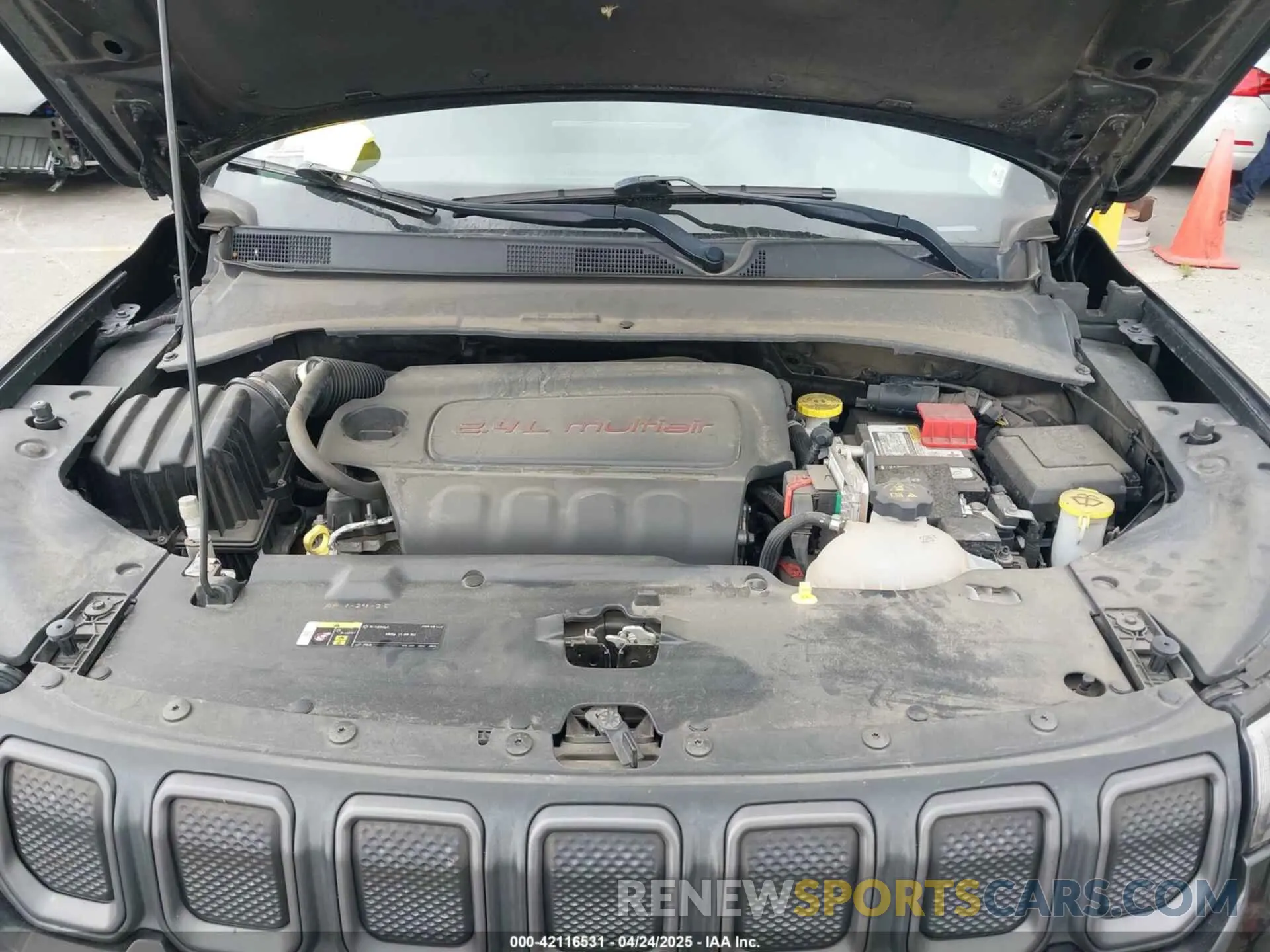 10 Photograph of a damaged car 3C4NJDDB8NT107992 JEEP COMPASS 2022