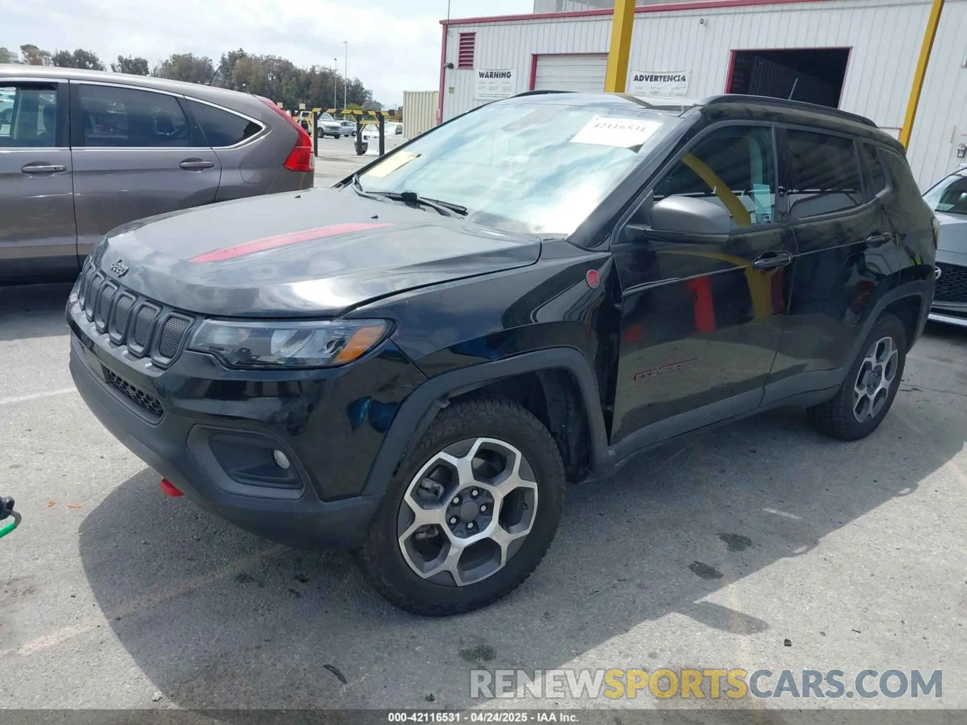 2 Photograph of a damaged car 3C4NJDDB8NT107992 JEEP COMPASS 2022