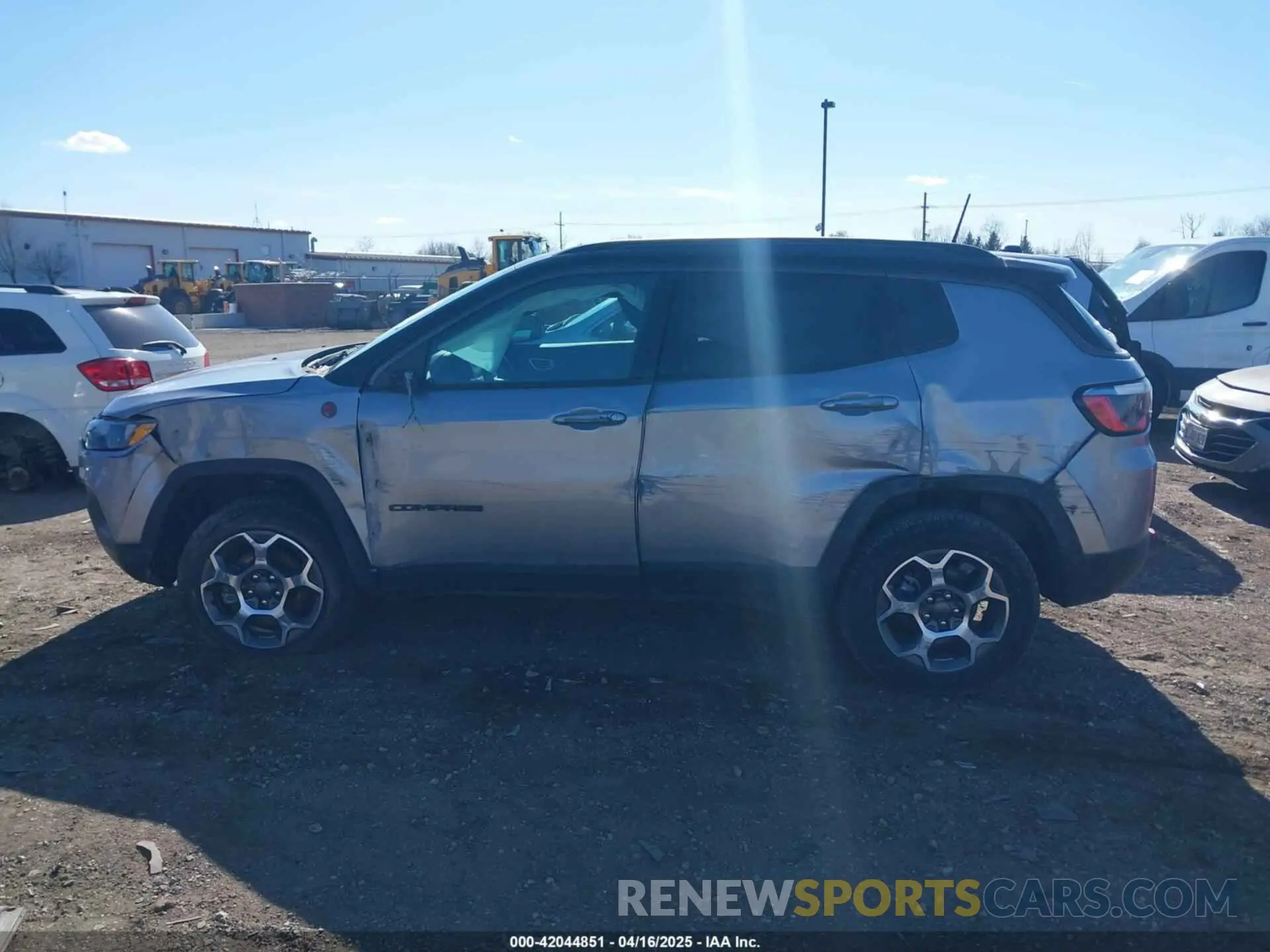 14 Фотография поврежденного автомобиля 3C4NJDDB8NT192316 JEEP COMPASS 2022