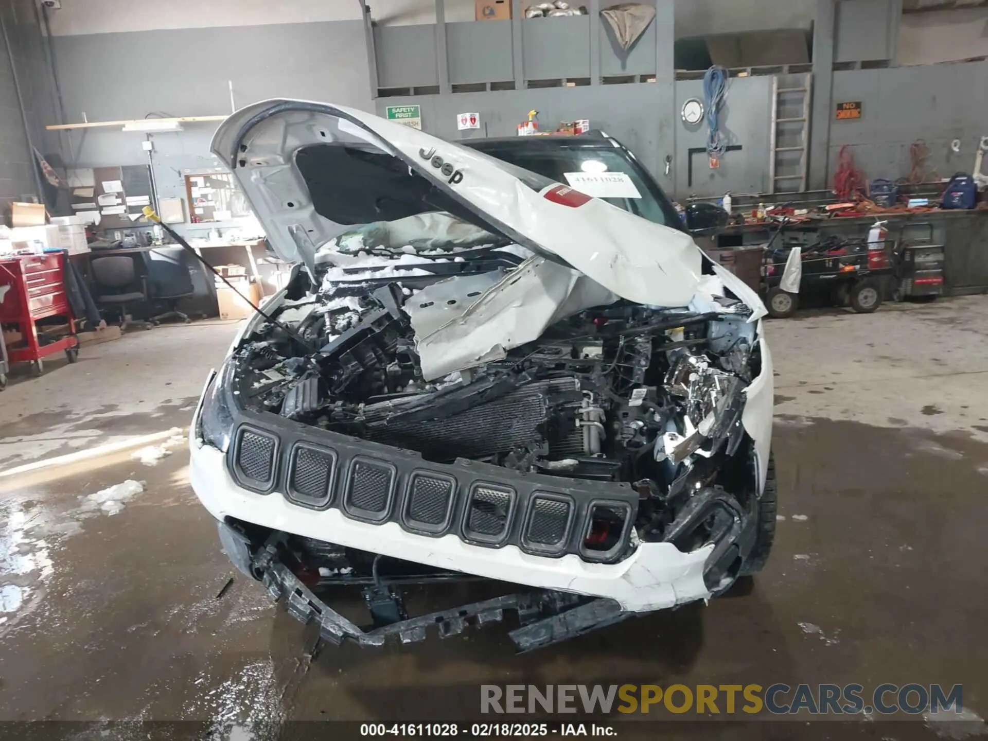 12 Photograph of a damaged car 3C4NJDDB8NT199704 JEEP COMPASS 2022