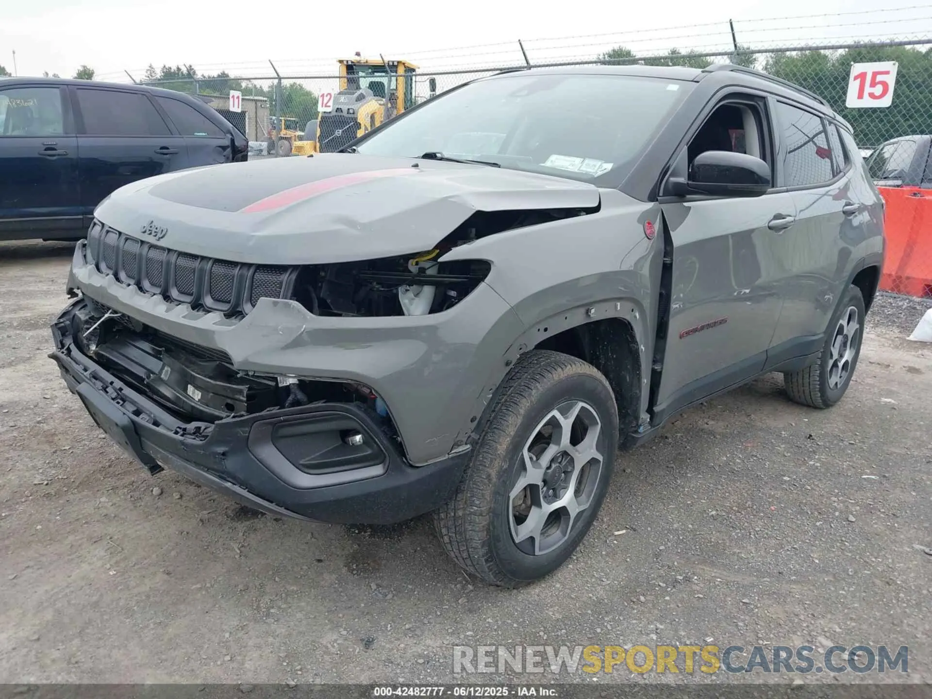 2 Фотография поврежденного автомобиля 3C4NJDDB9NT193703 JEEP COMPASS 2022