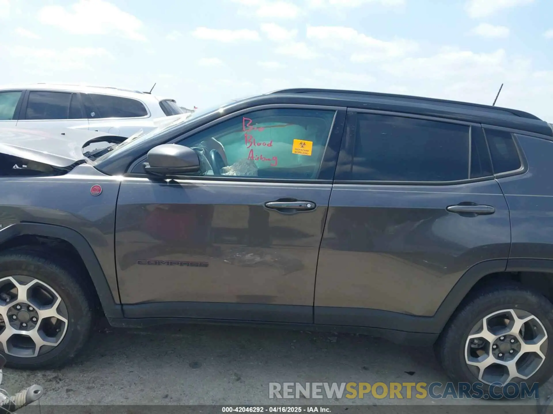 13 Photograph of a damaged car 3C4NJDDBXNT157230 JEEP COMPASS 2022